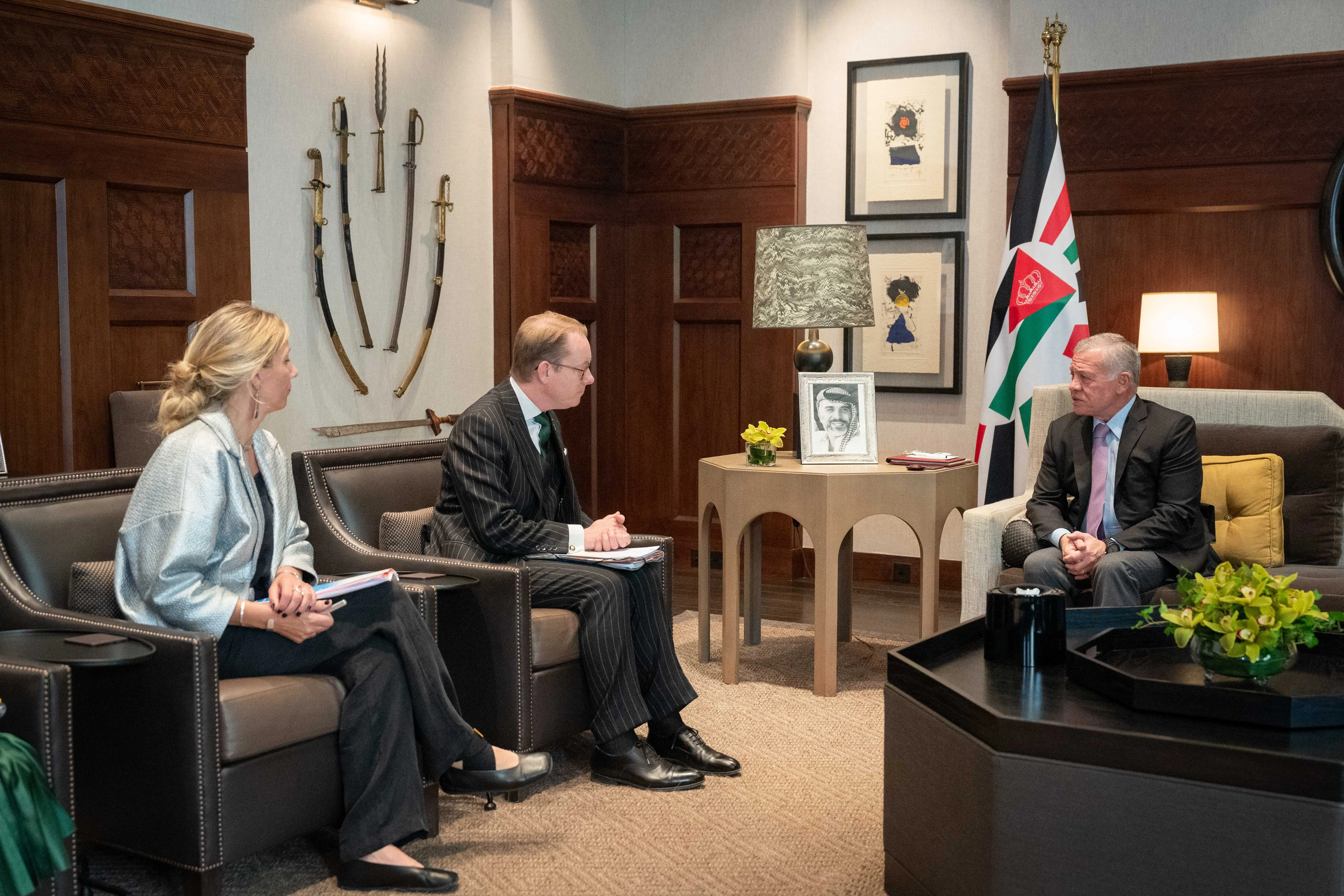 King receives Sweden FM