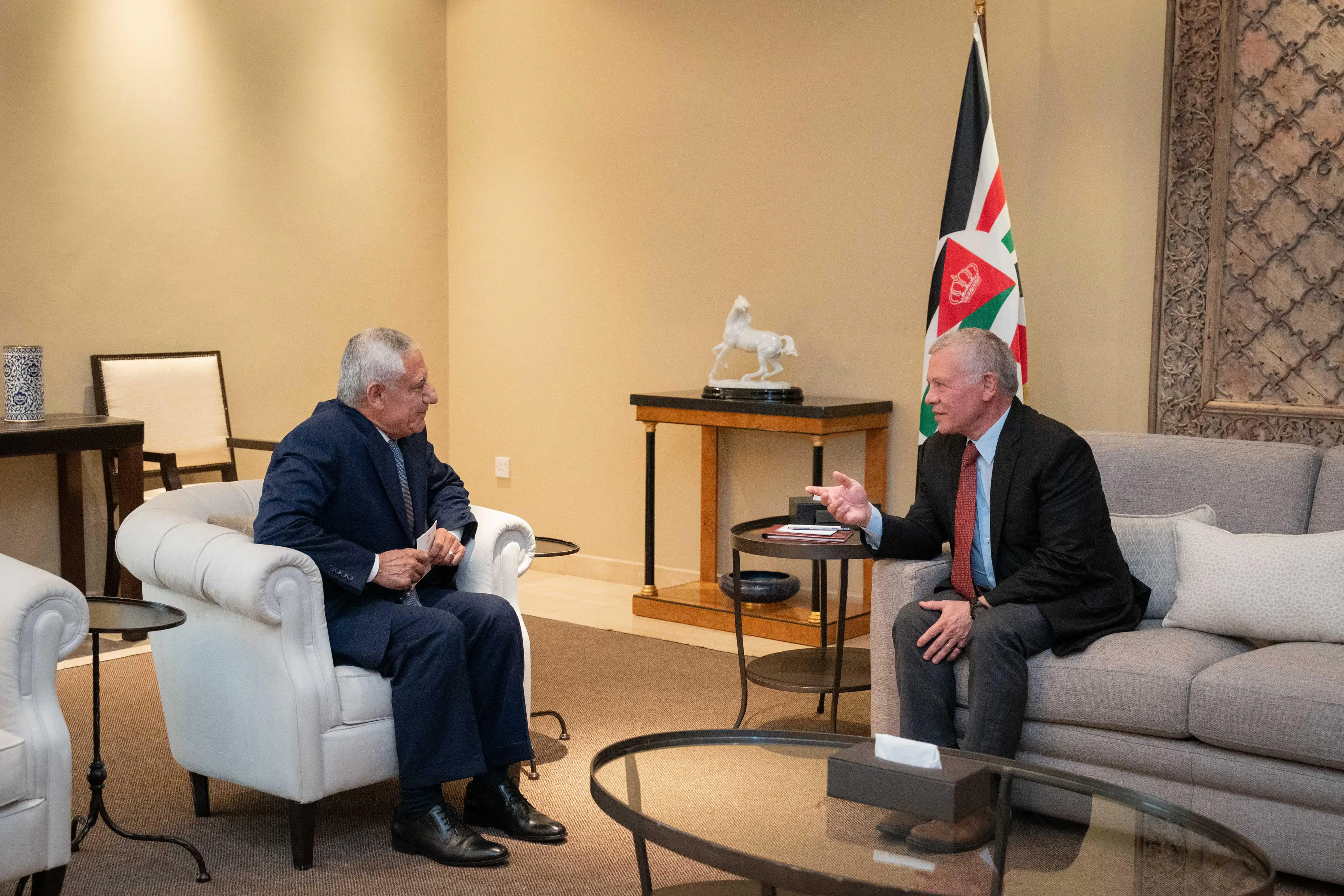 King urges reducing litigation period, preserving quality of rulings