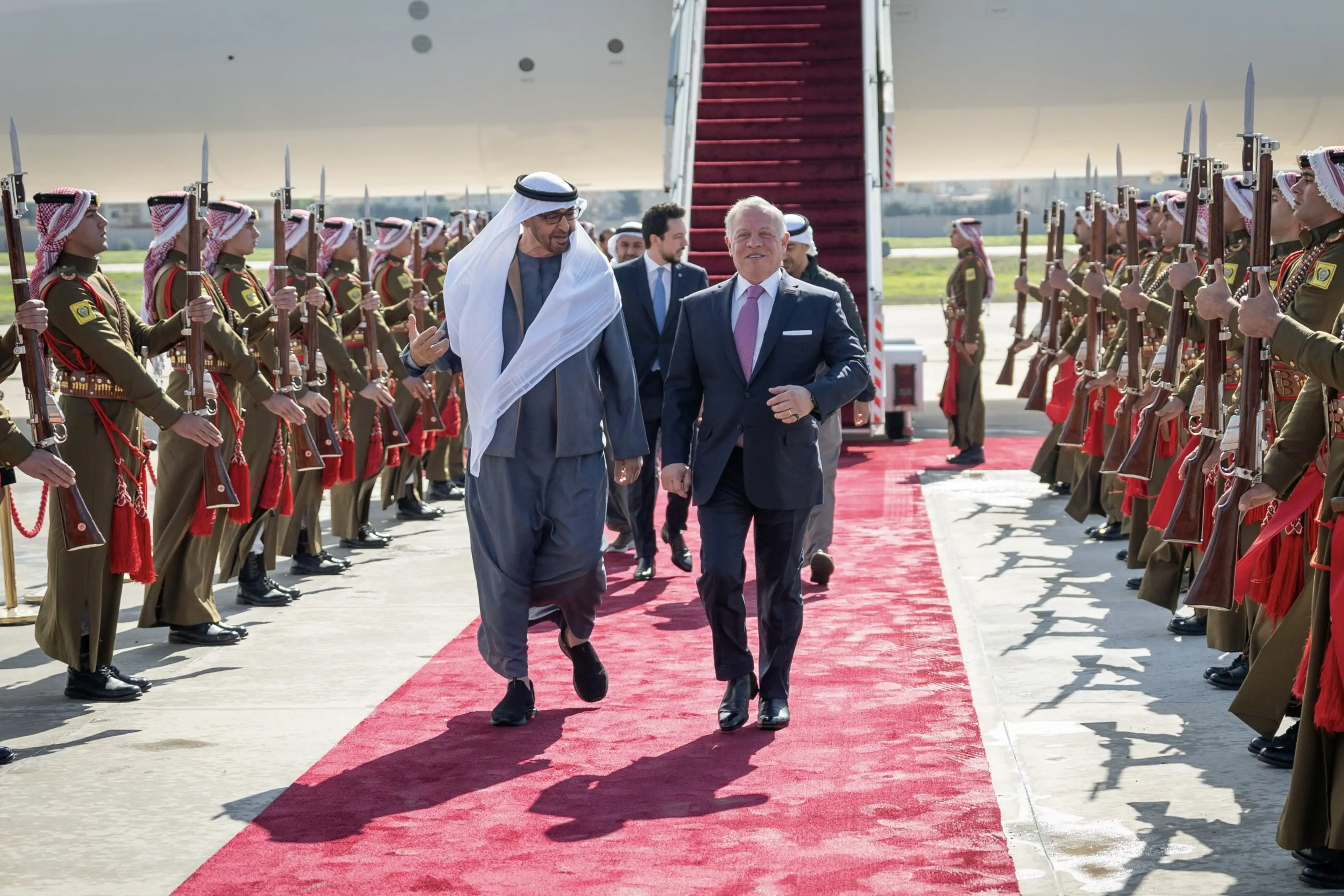 King, Crown Prince receive UAE president in Amman