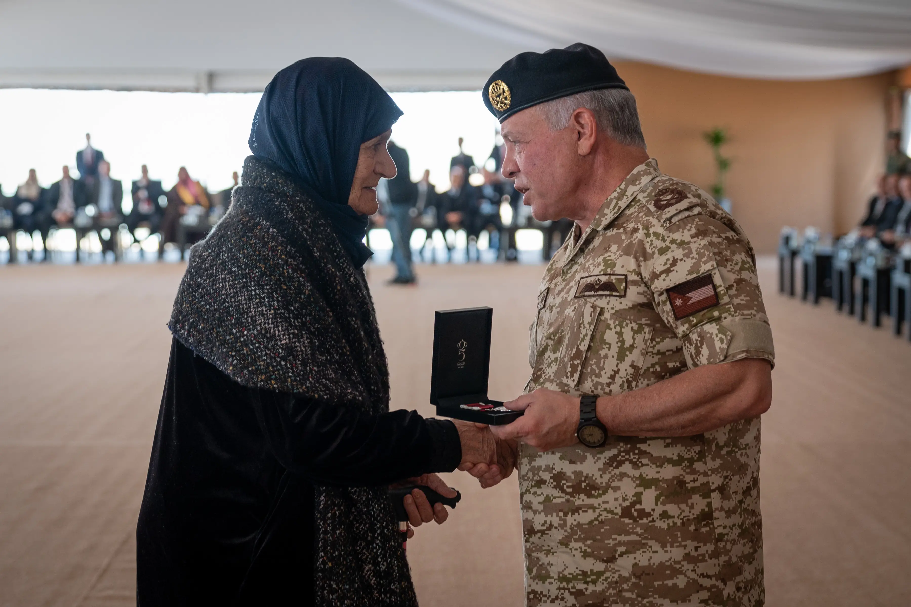 King bestows Silver Jubilee Medal on military retirees, martyrs