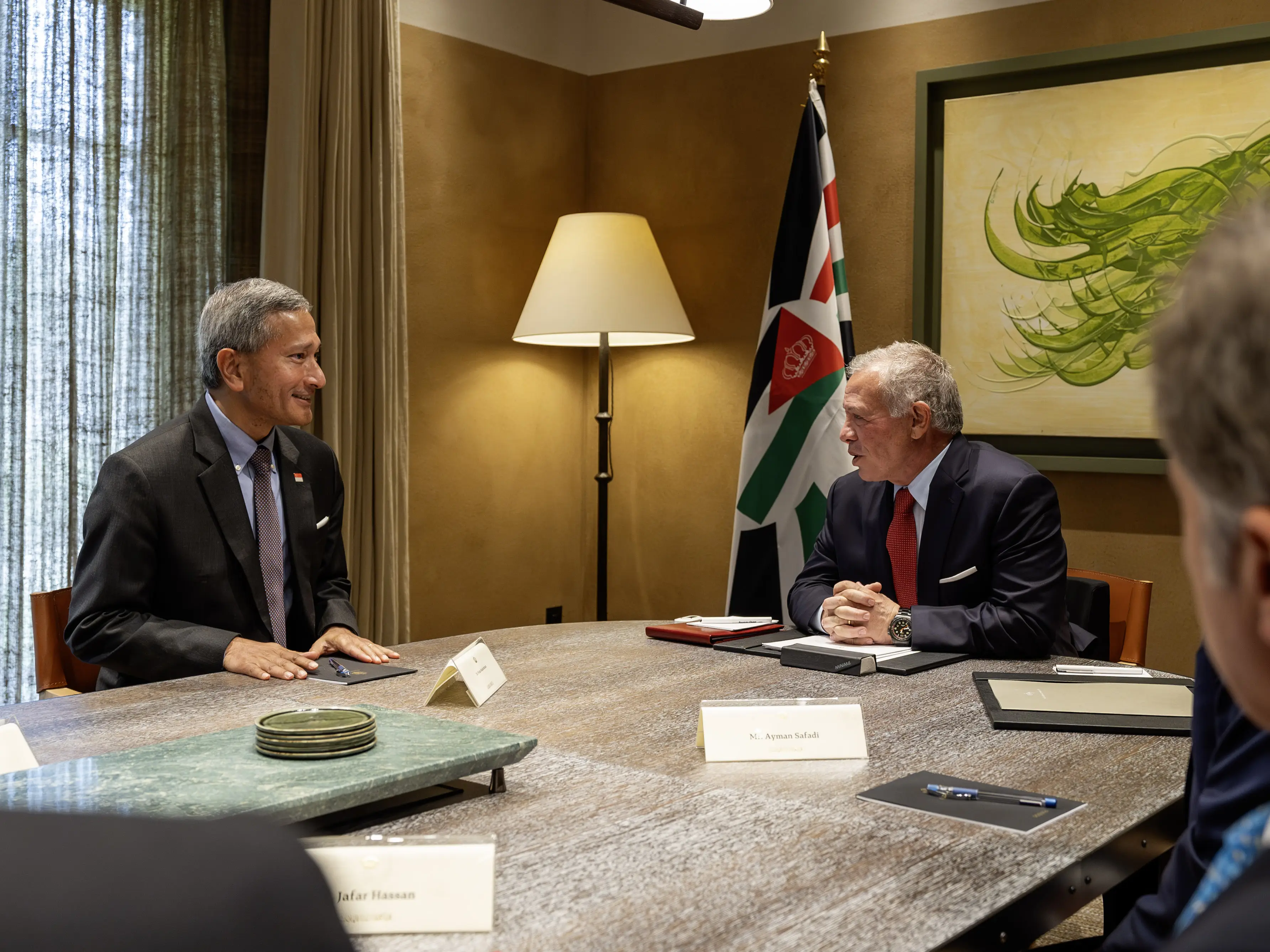 King receives Singapore FM