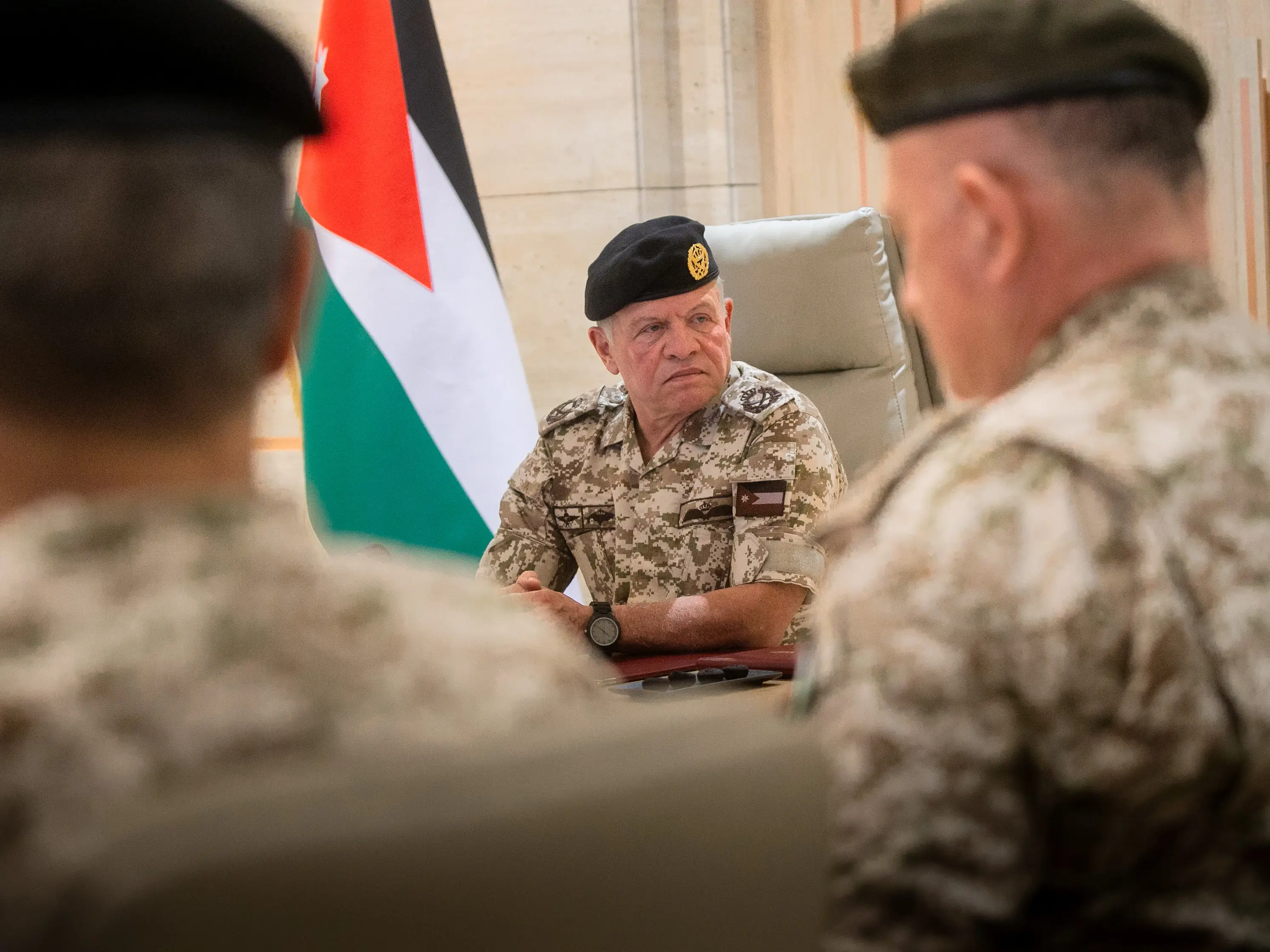 الملك يزور القيادة العامة للقوات المسلحة