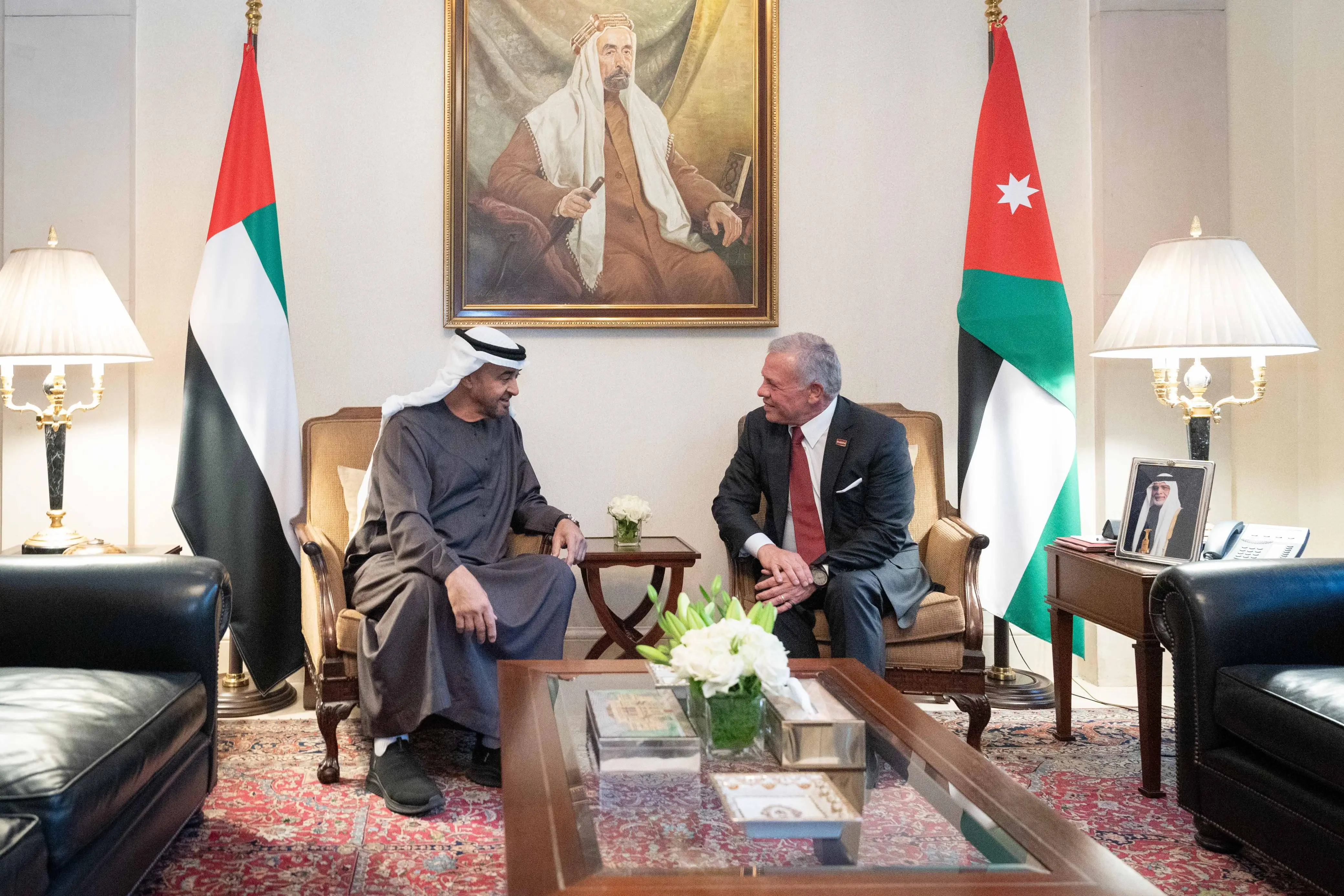 King, UAE president hold talks in Amman, witness signing of Comprehensive Economic Partnership Agreement