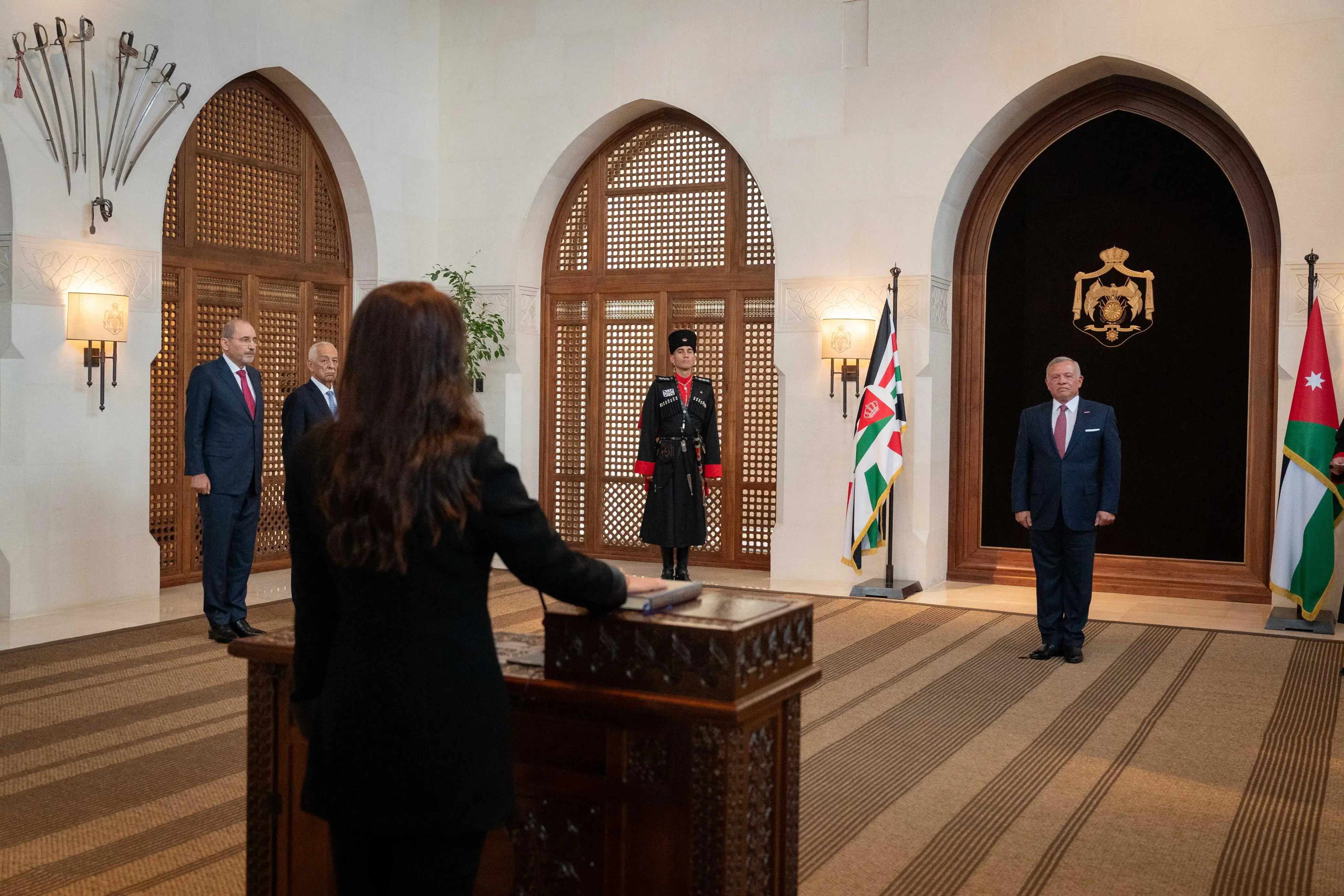 King swears in Neimat as ambassador to Oman